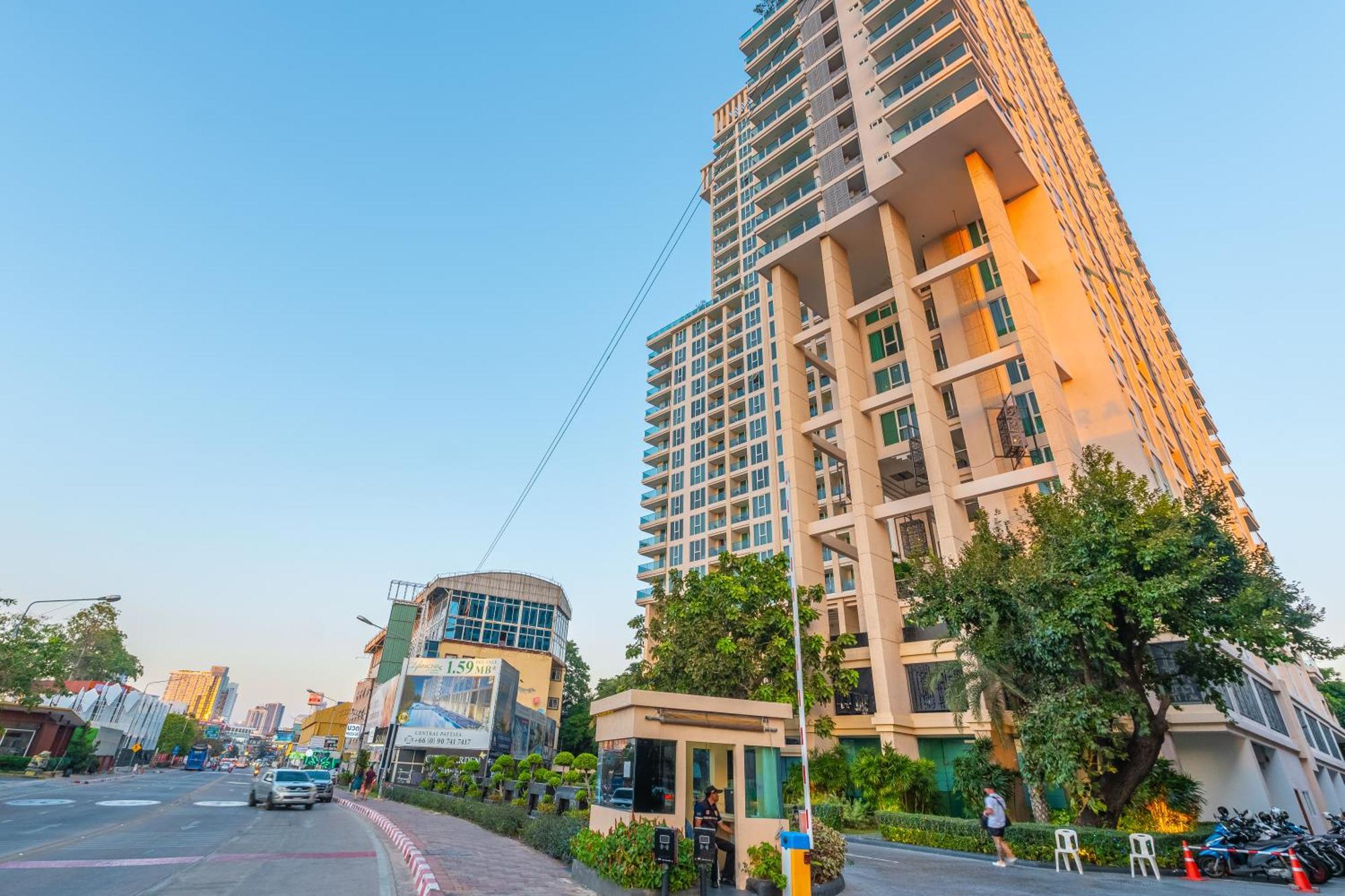 City Garden Tower By Pattaya Holiday Eksteriør billede